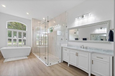 Beautiful, completely renovated,single family home in the quaint - photo 33