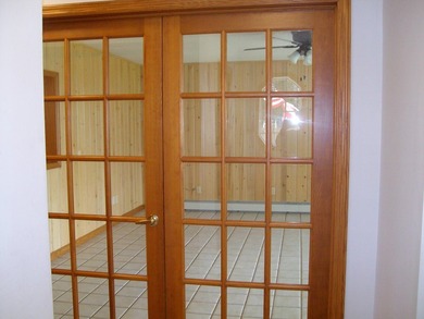 Spacious and well maintained 2 bedroom ranch sitting on a large - photo 37