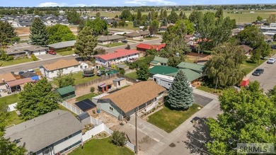 Great home that has been well taken car of. With 4 Bedrooms, 2 - photo 38