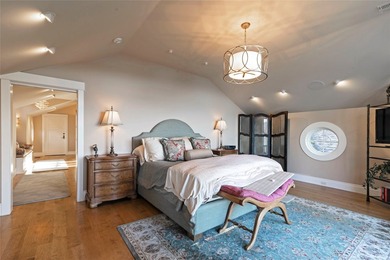 Privately gated on 3.81 acres of coveted Finley Point, this - photo 41