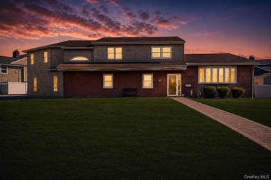 NASSAU SHORES! NO FLOOD! 3746 sqft updated 7 bedroom, 4.5 bath - photo 50