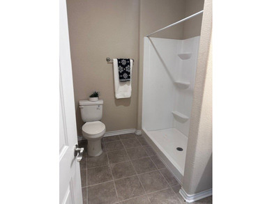 Great home in the Mathis Lake area. This 2-bedroom 2 bath home - photo 12