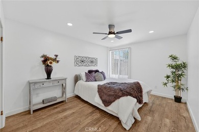 Welcome to this beautifully updated single-level one-bedroom - photo 16