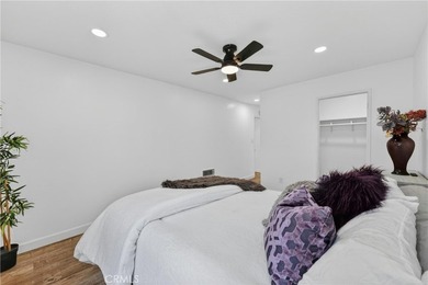 Welcome to this beautifully updated single-level one-bedroom - photo 18