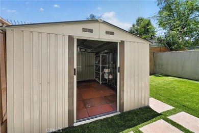 Welcome to this beautifully updated single-level one-bedroom - photo 24