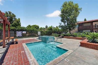 Welcome to this beautifully updated single-level one-bedroom - photo 28