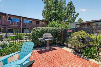 Welcome to this beautifully updated single-level one-bedroom - photo 31