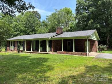 Lake Norman Home Active Under Contract in Catawba North Carolina