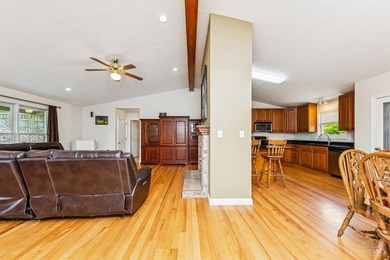 Welcome to your dream retreat! This beautiful home on 32+ acres - photo 9