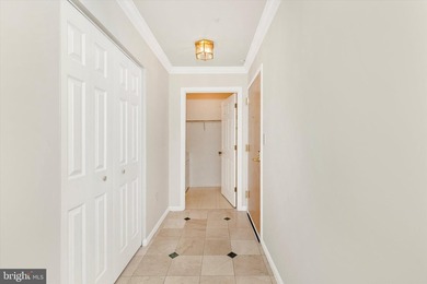 Charming Luxury Condo on the edge of Baker Park. Discover the - photo 6