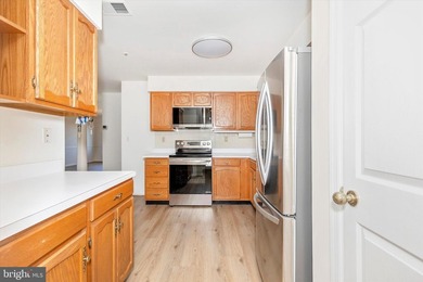 Charming Luxury Condo on the edge of Baker Park. Discover the - photo 8