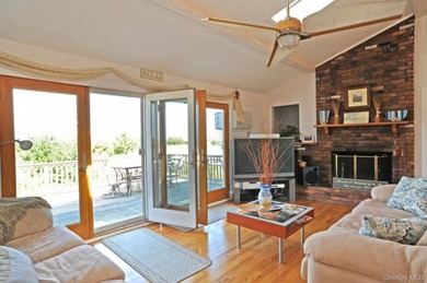 ROOM FOR A POOL! This enchanting beach home is elegantly - photo 12
