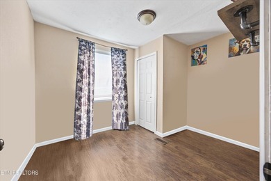 Welcome home to this charming 2-bedroom, 1-bath home in the - photo 16