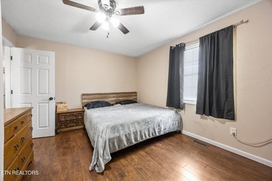 Welcome home to this charming 2-bedroom, 1-bath home in the - photo 18
