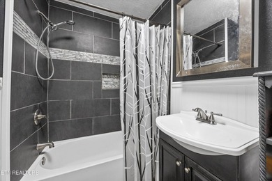 Welcome home to this charming 2-bedroom, 1-bath home in the - photo 20