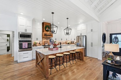Beautiful Custom Built Home sitting on 10.38 acres w/Views of - photo 22
