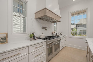 Fabulous new construction lake-oriented cottage, complete with - photo 8