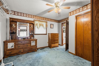 Spacious 4-bedroom, 3.5-bath brick home situated on 2.74+/- - photo 19