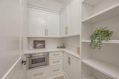 Fabulous new construction lake-oriented cottage, complete with - photo 10