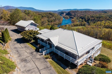 New River Home For Sale in Pearisburg Virginia