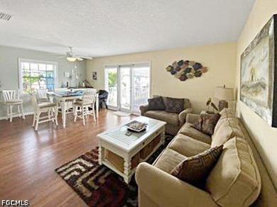 Waterfront Living with Stunning River Views - Fully Furnished & - photo 11