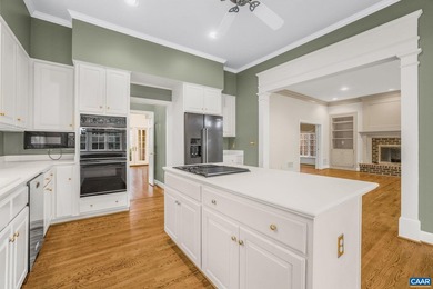 Sought-after Ednam location within walking distance to the - photo 16
