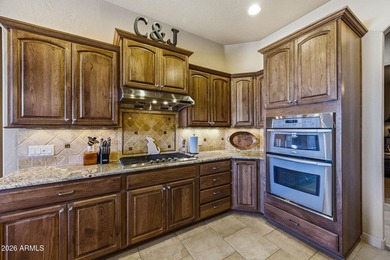 Stunning custom home in the desirable Coyote Ranch community! - photo 17