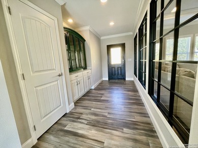 BACK ON THE MARKET DUE TO BUYER'S FINANCING. APPRAISED AT $220 - photo 8