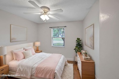 Charming home ready for its new owners! Enjoy added privacy with - photo 18