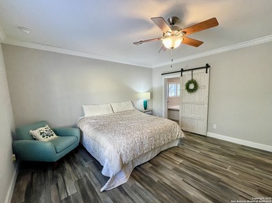 BACK ON THE MARKET DUE TO BUYER'S FINANCING. APPRAISED AT $220 - photo 10