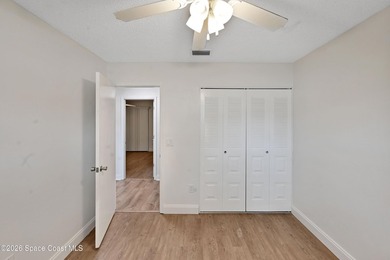 Charming home ready for its new owners! Enjoy added privacy with - photo 20