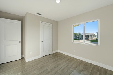Ready for the new owner!! Beautiful New construction home in - photo 24