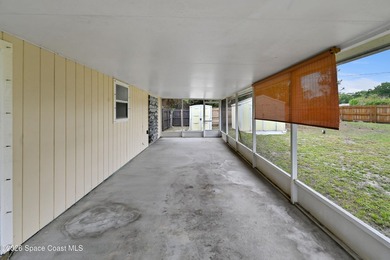 Charming home ready for its new owners! Enjoy added privacy with - photo 31