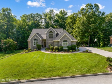 Lake Home Sale Pending in Oak Ridge, Tennessee