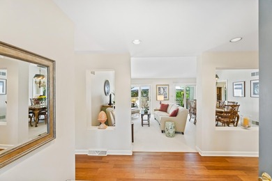 Rare, nearly one of a kind stand alone condo unit in the - photo 3