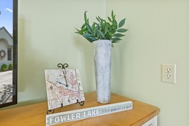 Rare, nearly one of a kind stand alone condo unit in the - photo 4