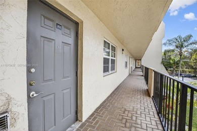 2BR / 2BA condo on the 3rd floor with updated bathrooms and a
