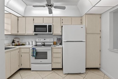 2BR / 2BA condo on the 3rd floor with updated bathrooms and a