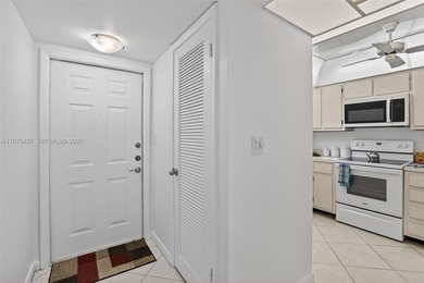 2BR / 2BA condo on the 3rd floor with updated bathrooms and a
