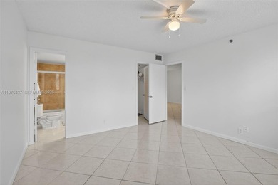 2BR / 2BA condo on the 3rd floor with updated bathrooms and a