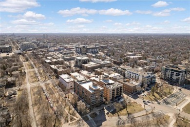 Lake Condo For Sale in Minneapolis, Minnesota