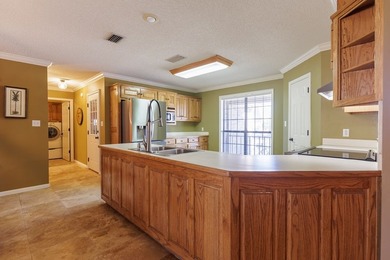 Lake Park living at its finest! This custom-built home truly - photo 11