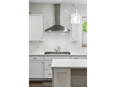 Nestled in the sought-after St. Johns Woods community, this - photo 12