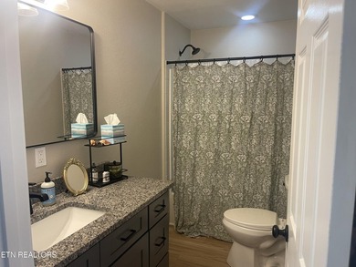 Move in ready and packed with updates! This well maintained 3 - photo 12