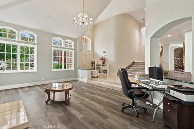 Nestled on a quiet cul-de-sac in the prestigious Central Park - photo 12