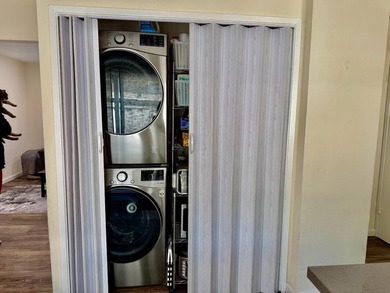Move in ready well maintained 3 be 1.5 bathrooms with 1,156 - photo 14