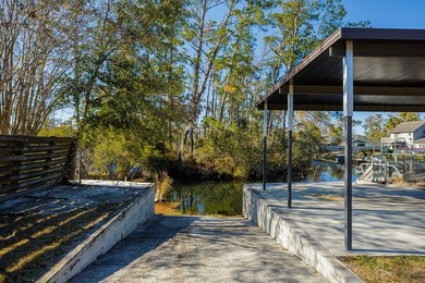 Lake Park living at its finest! This custom-built home truly - photo 19