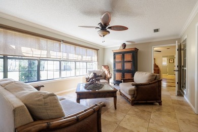 Lake Park living at its finest! This custom-built home truly - photo 20