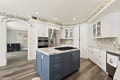 Nestled on a quiet cul-de-sac in the prestigious Central Park - photo 21