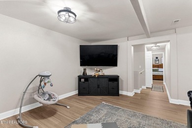 Move in ready and packed with updates! This well maintained 3 - photo 26